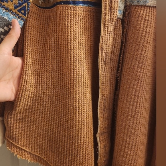 Buckle Shacket - Picture 12 of 15